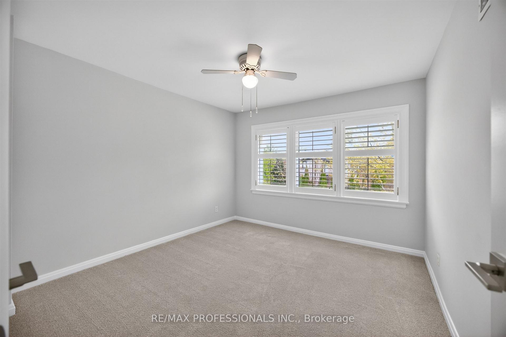 Photo 31 of 27 Nottingham Drive, Etobicoke, Edenbridge-Humber Valley — HOMEH