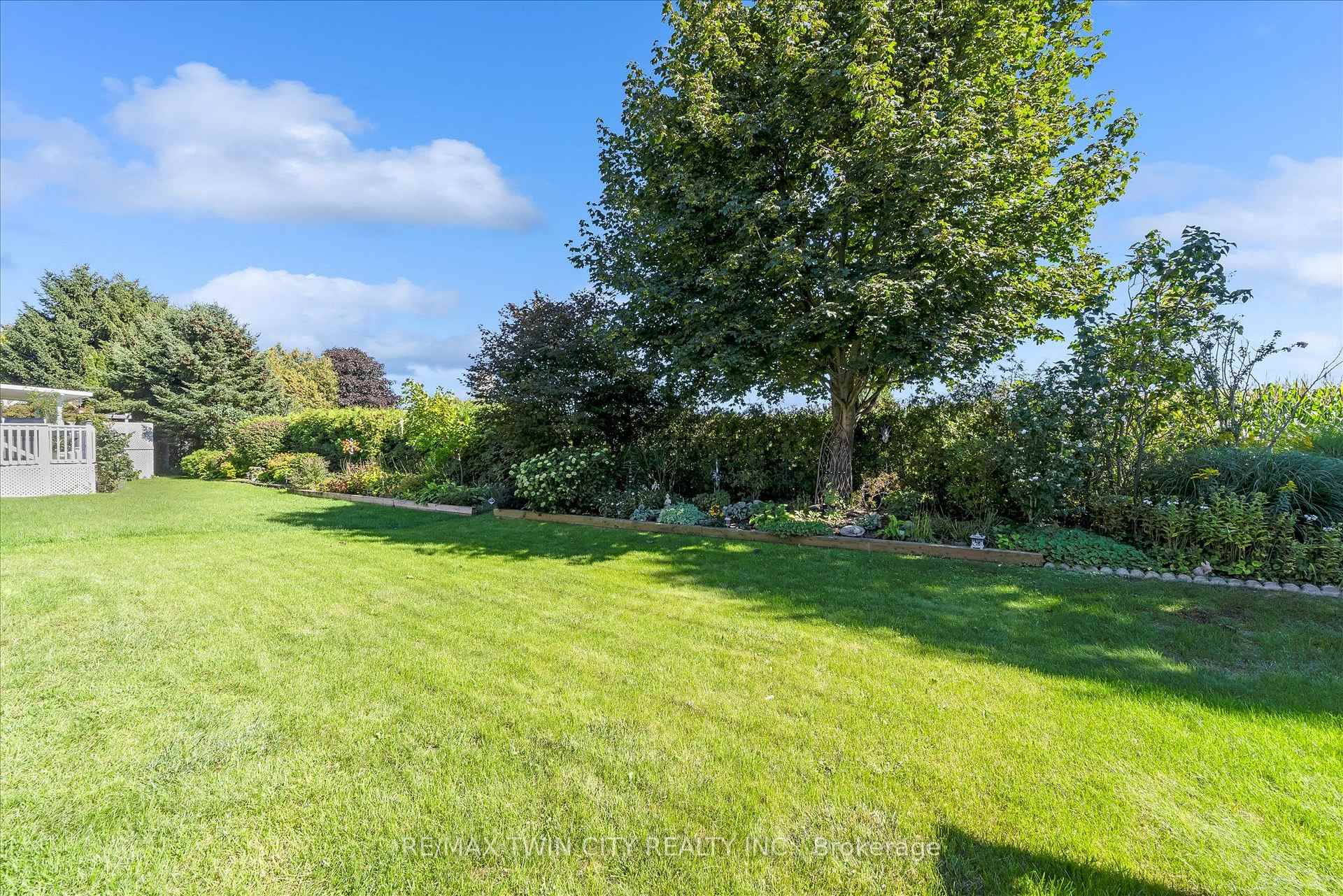 Photo 25 of 7 Aspen Lane, Norfolk, Port Rowan — HOMEH