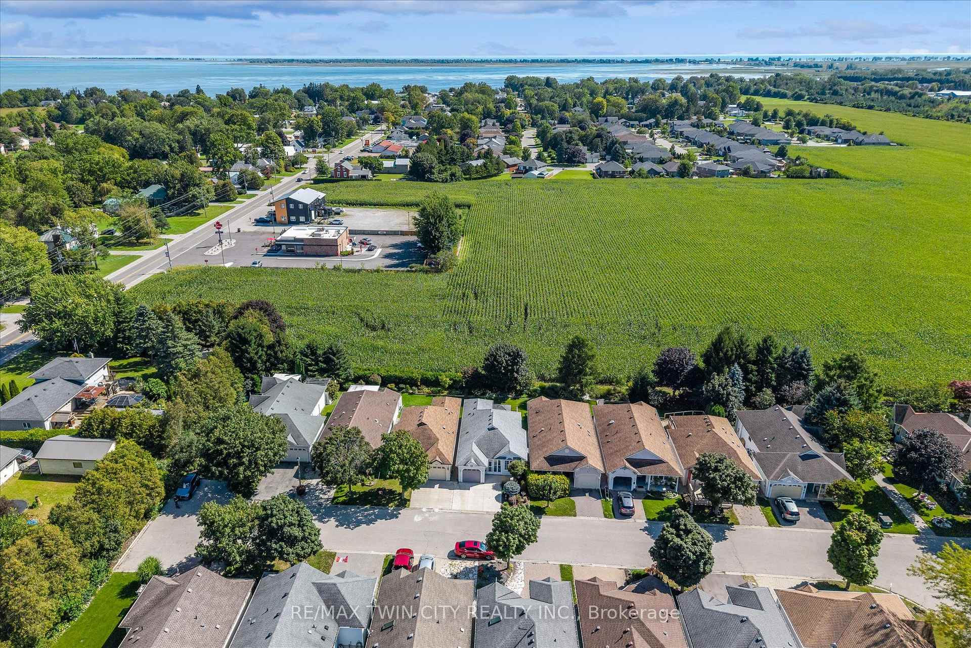 Photo 38 of 7 Aspen Lane, Norfolk, Port Rowan — HOMEH