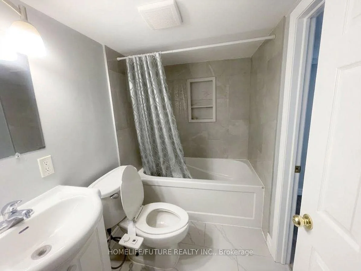 Photo 7 of 125 Annes Street, Whitby, Downtown Whitby — HOMEH