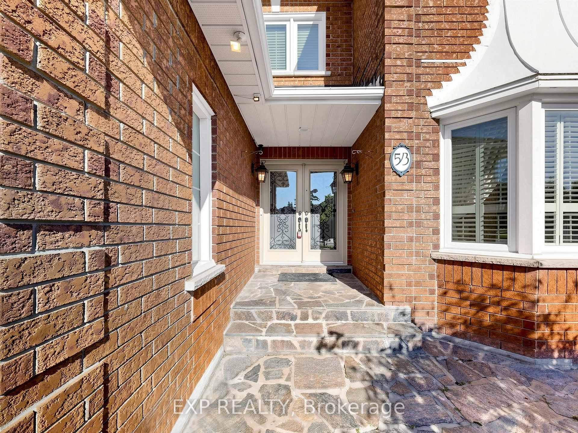 Photo 2 of 53 Alpha Court, Vaughan, Islington Woods — HOMEH