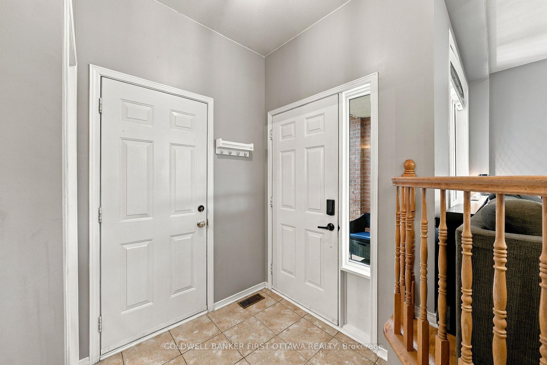 Photo 4 of 50 Cargrove Private, Ottawa, Carson Meadows — HOMEH