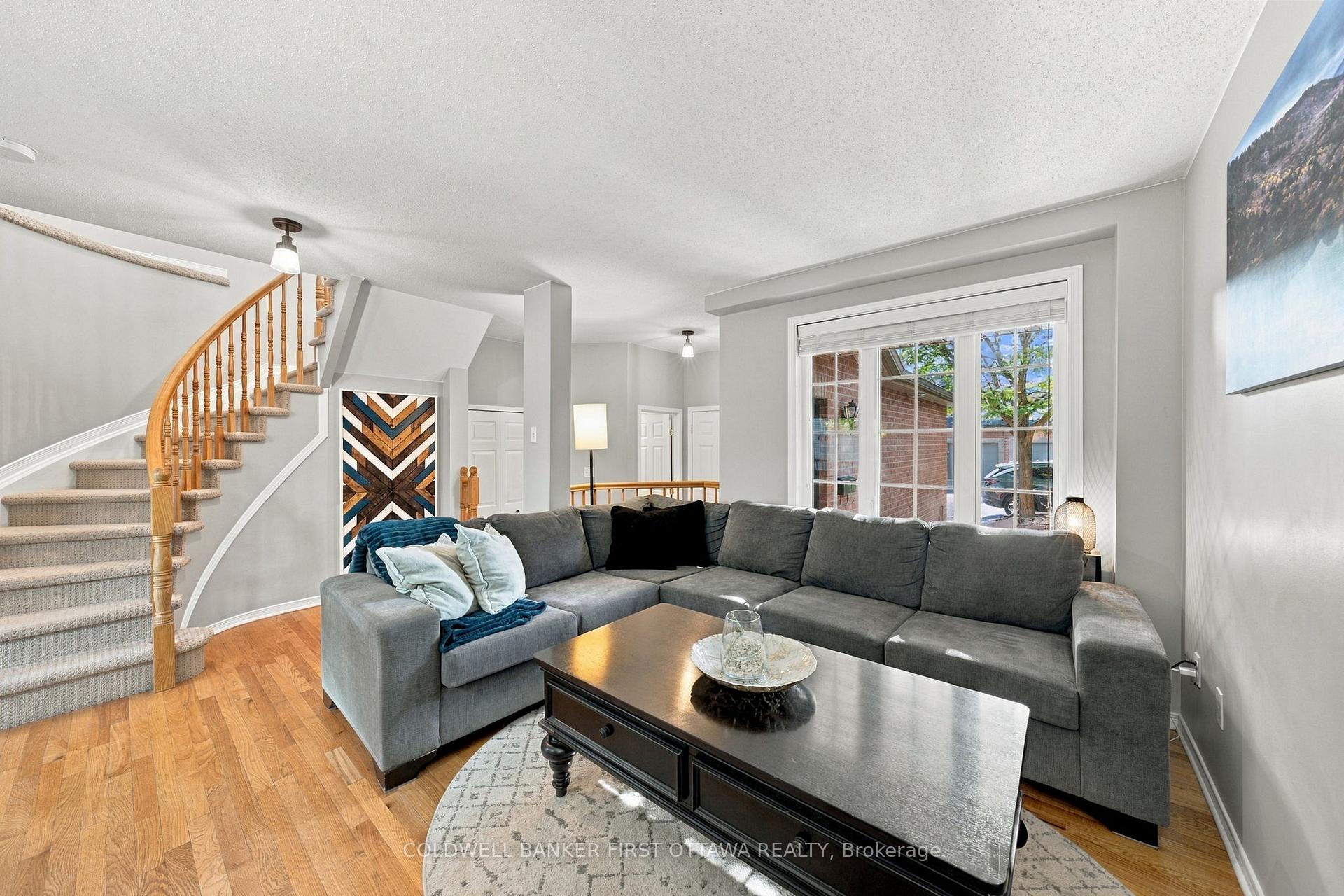 Photo 9 of 50 Cargrove Private, Ottawa, Carson Meadows — HOMEH