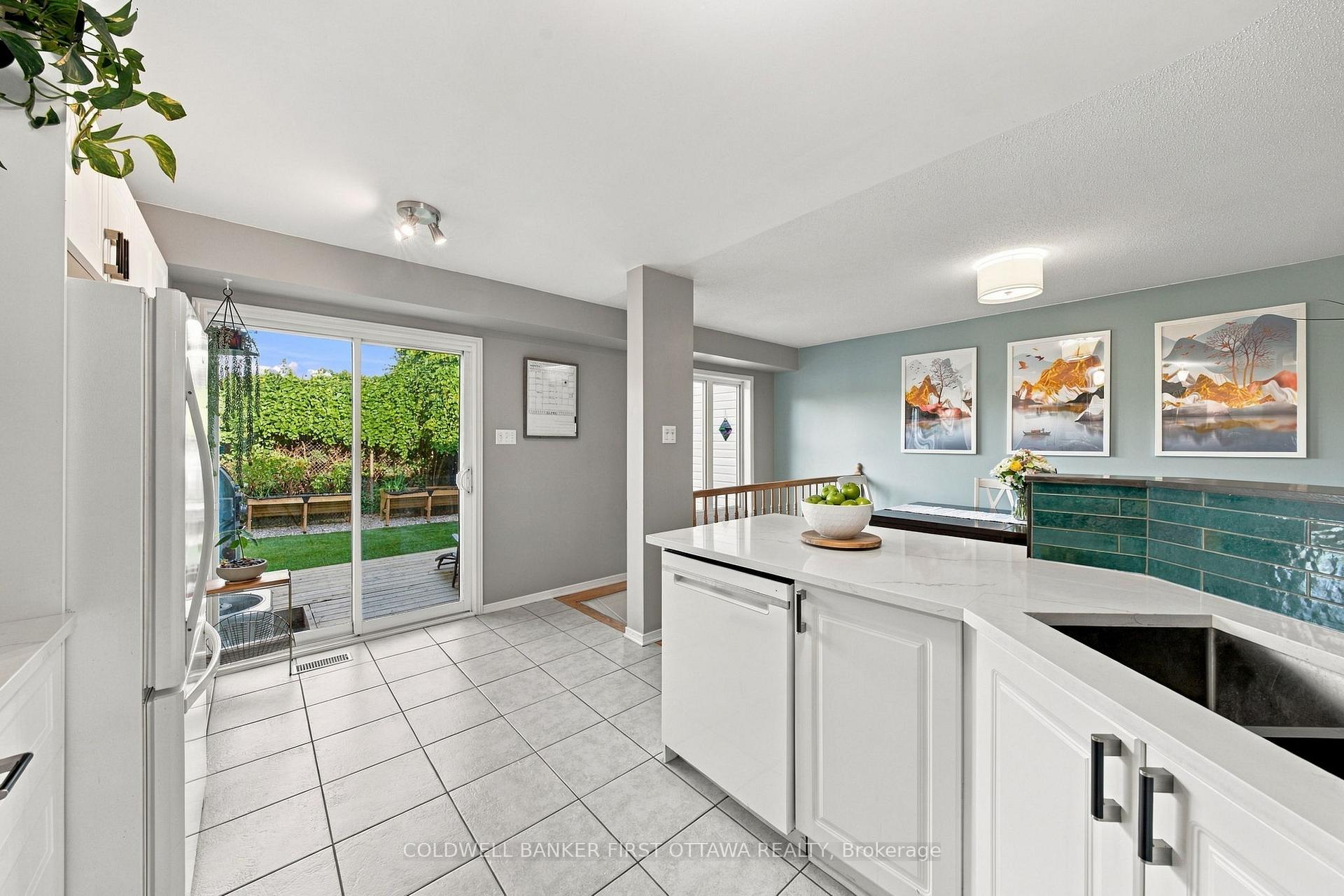 Photo 13 of 50 Cargrove Private, Ottawa, Carson Meadows — HOMEH