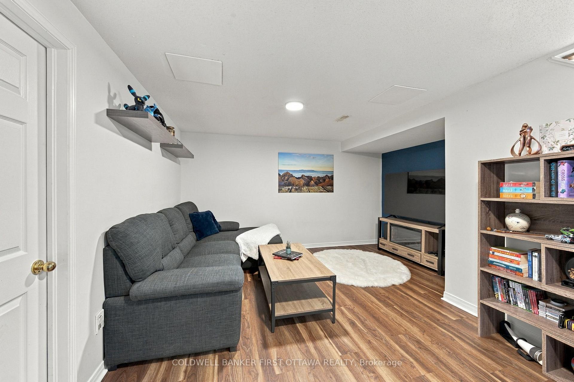 Photo 33 of 50 Cargrove Private, Ottawa, Carson Meadows — HOMEH
