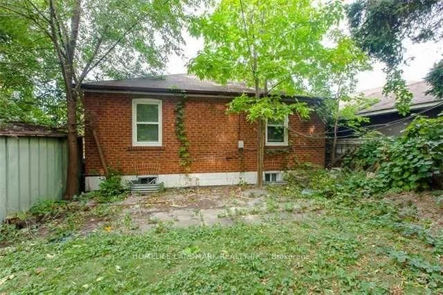 Photo 5 of 7 Baudina Crescent, Scarborough, Birchcliffe-Cliffside — HOMEH
