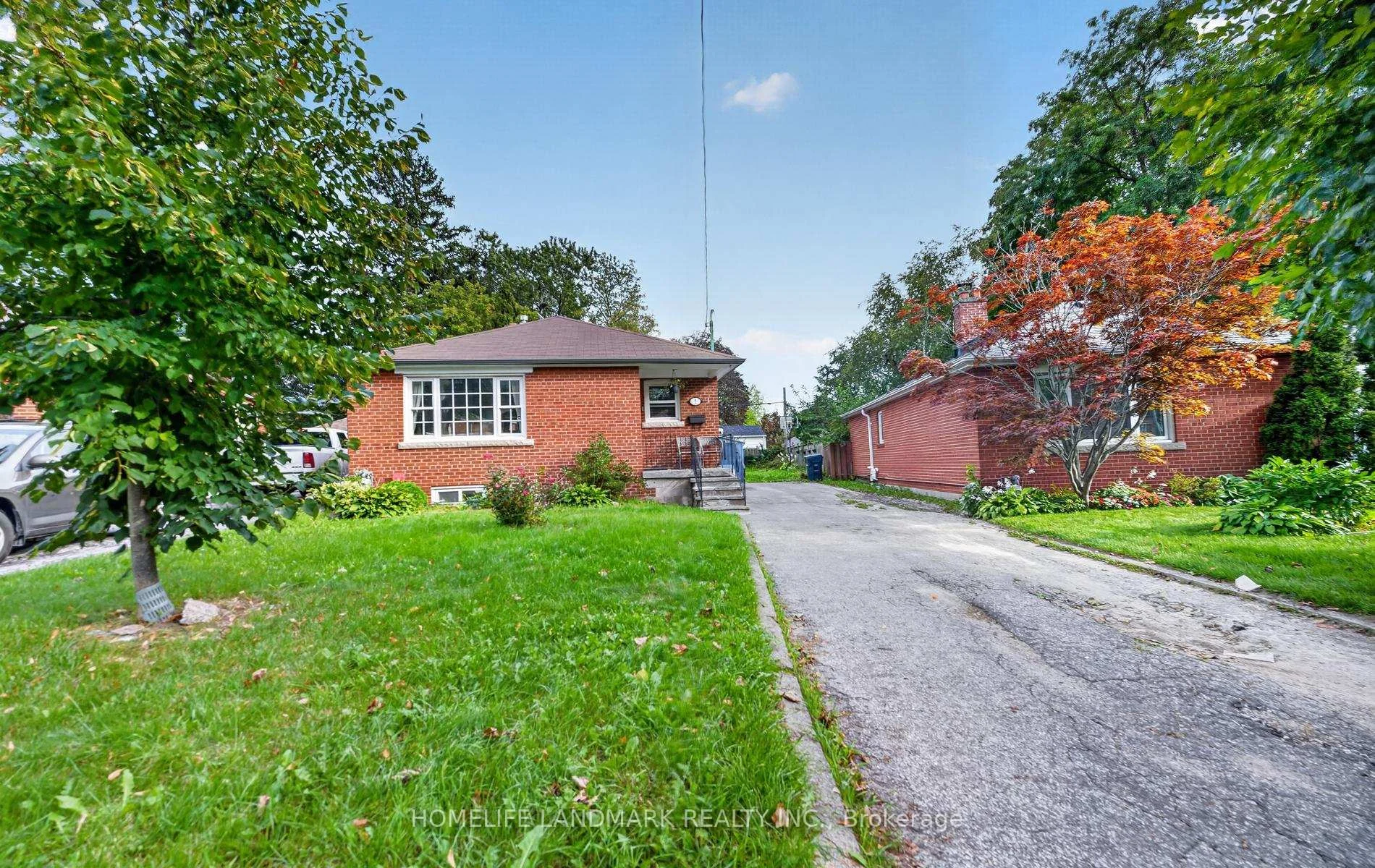 Photo 10 of 7 Baudina Crescent, Scarborough, Birchcliffe-Cliffside — HOMEH
