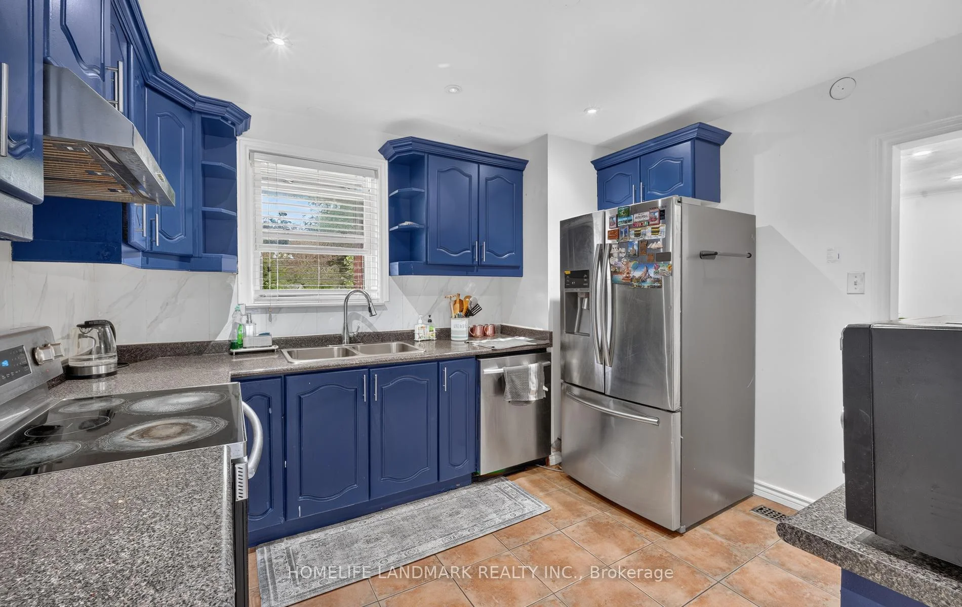 Photo 32 of 7 Baudina Crescent, Scarborough, Birchcliffe-Cliffside — HOMEH