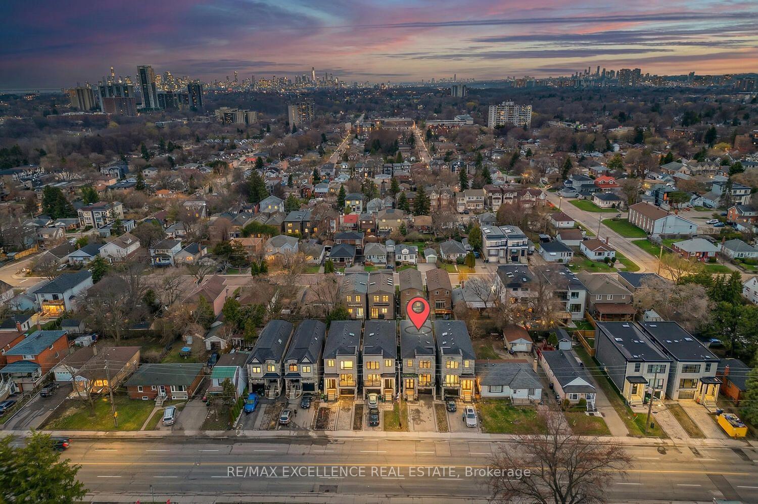 Photo 2 of 442 Pharmacy Avenue S, Scarborough, Clairlea-Birchmount — HOMEH