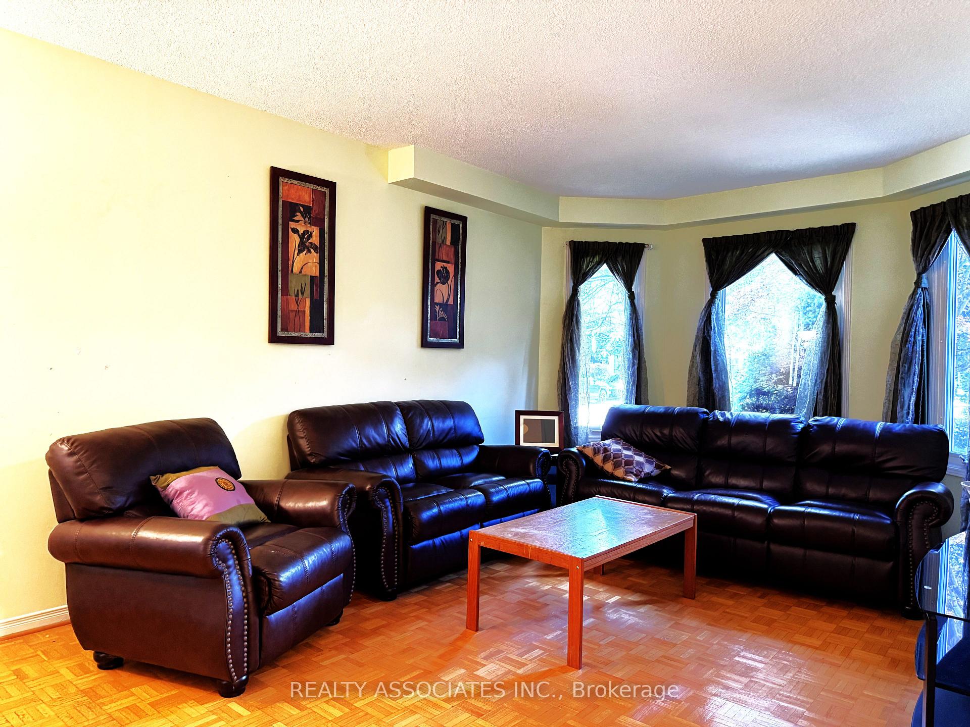 Photo 3 of 46 Lagani Avenue, Richmond Hill, Doncrest — HOMEH
