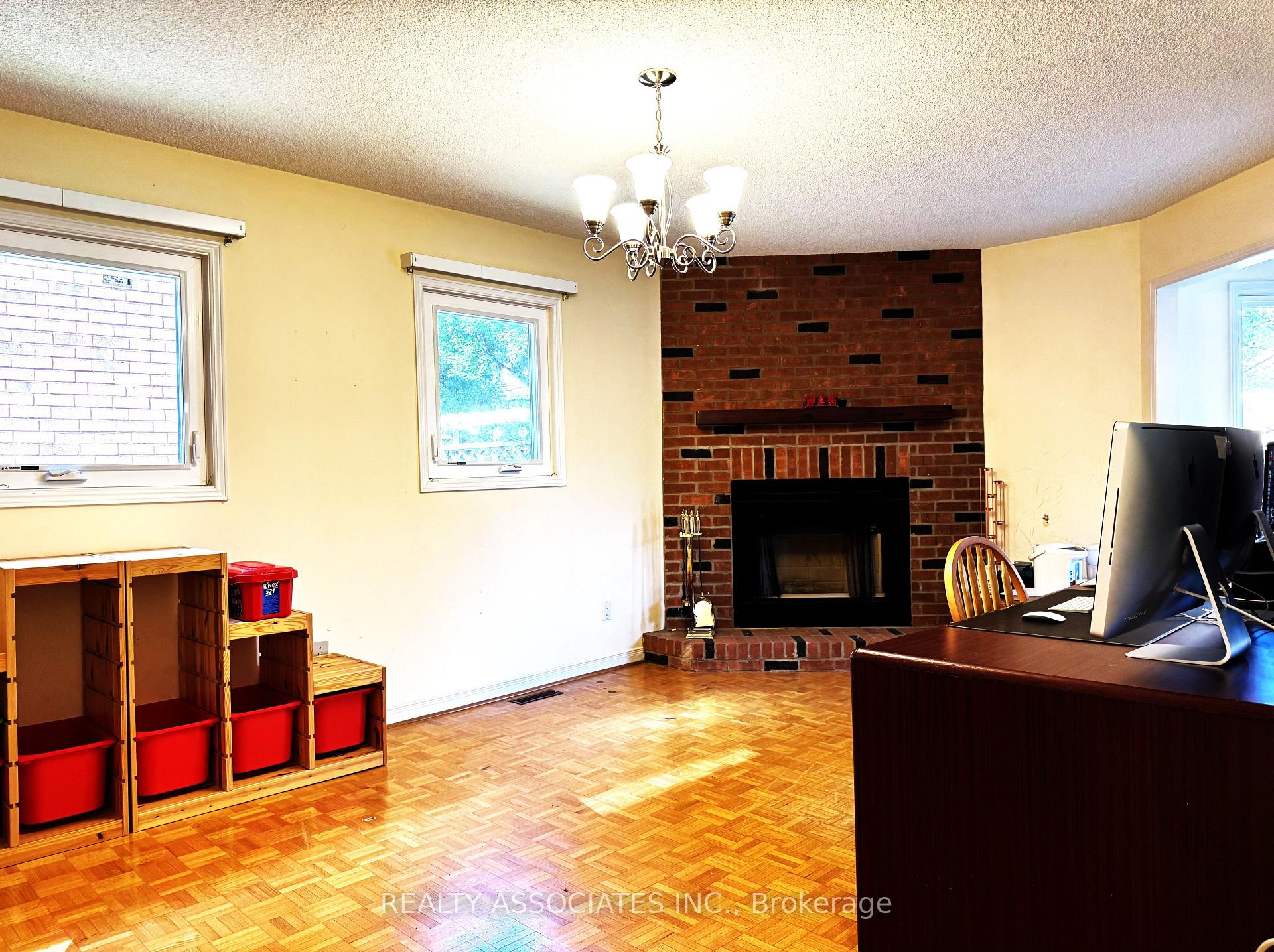 Photo 7 of 46 Lagani Avenue, Richmond Hill, Doncrest — HOMEH