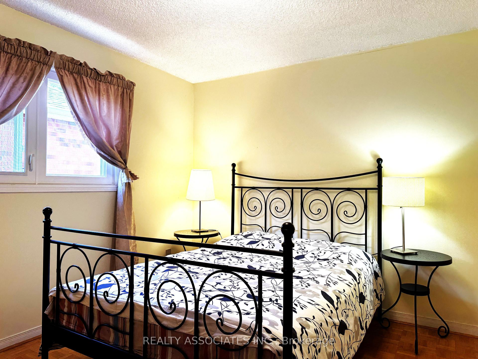 Photo 15 of 46 Lagani Avenue, Richmond Hill, Doncrest — HOMEH