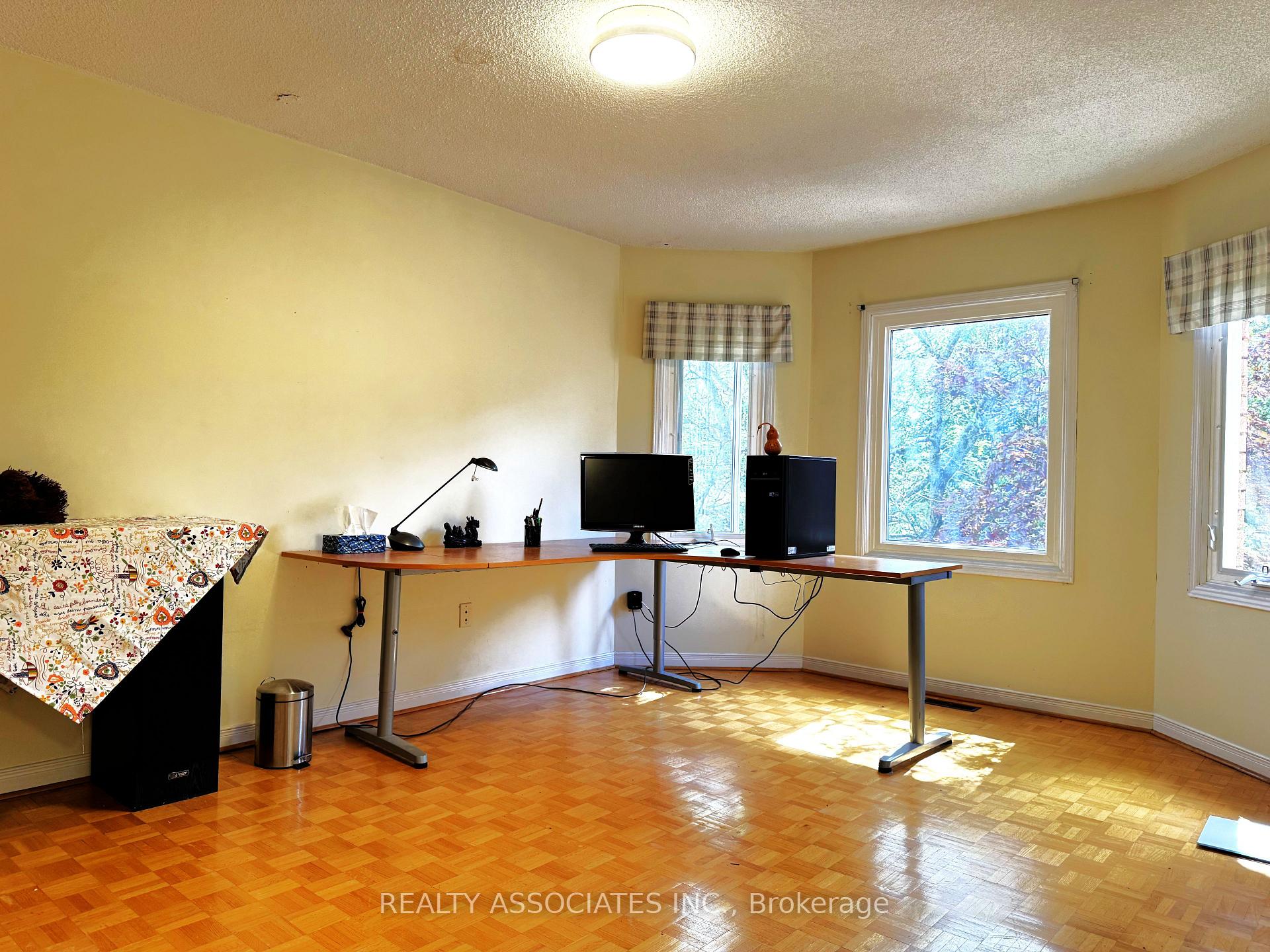 Photo 17 of 46 Lagani Avenue, Richmond Hill, Doncrest — HOMEH