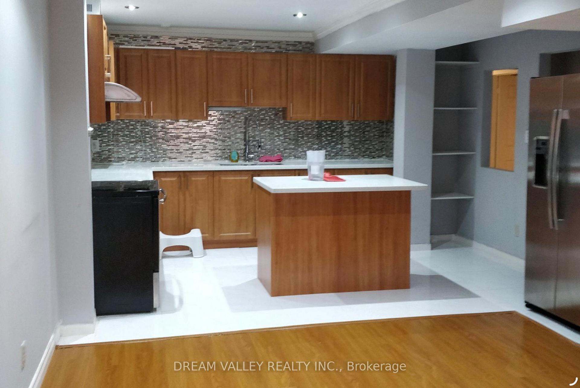 Photo 13 of Unit Basement, 275 Waterford Gate, Pickering, Highbush — HOMEH