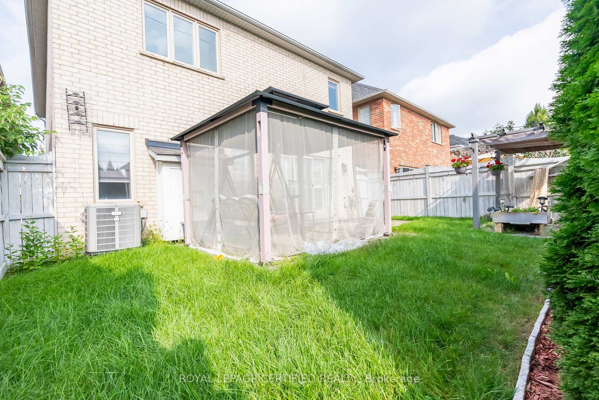 Photo 33 of 3053 Ferguson Drive, Burlington, Alton — HOMEH
