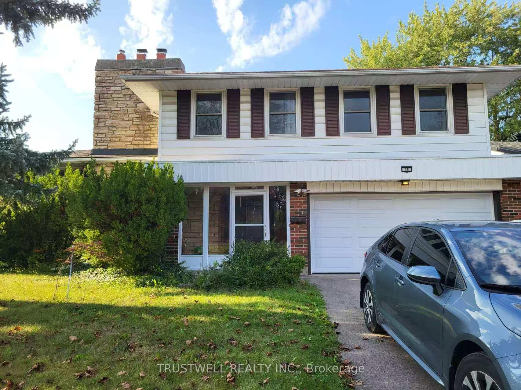 Front of 38 Rosscowan Crescent