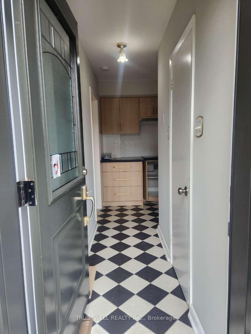 Photo 2 of Unit Main, 38 Rosscowan Crescent, Scarborough, L'Amoreaux — HOMEH