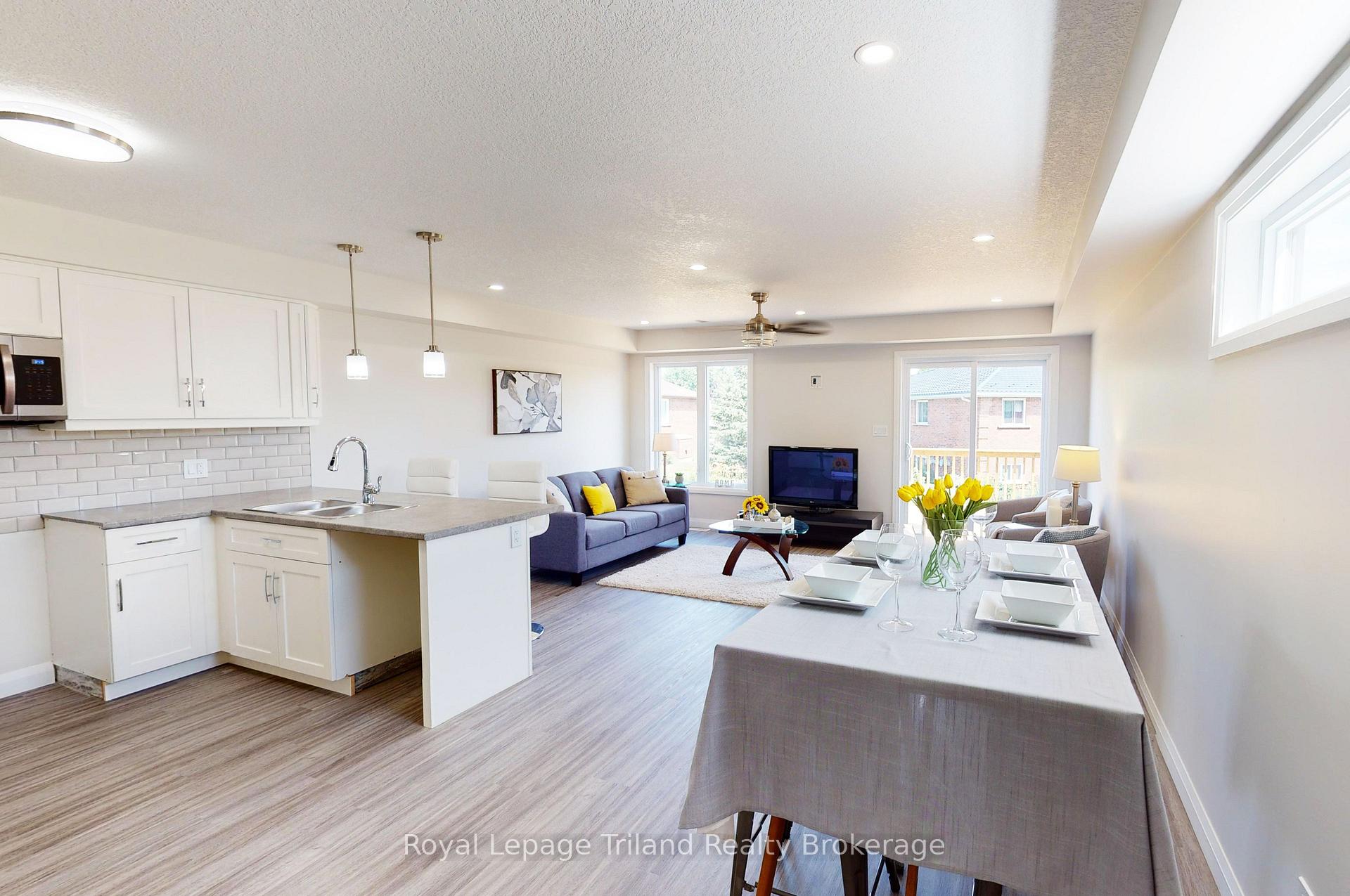 Photo 2 of Unit Unit A, 133 Wimpole Street, West Perth, Mitchell — HOMEH