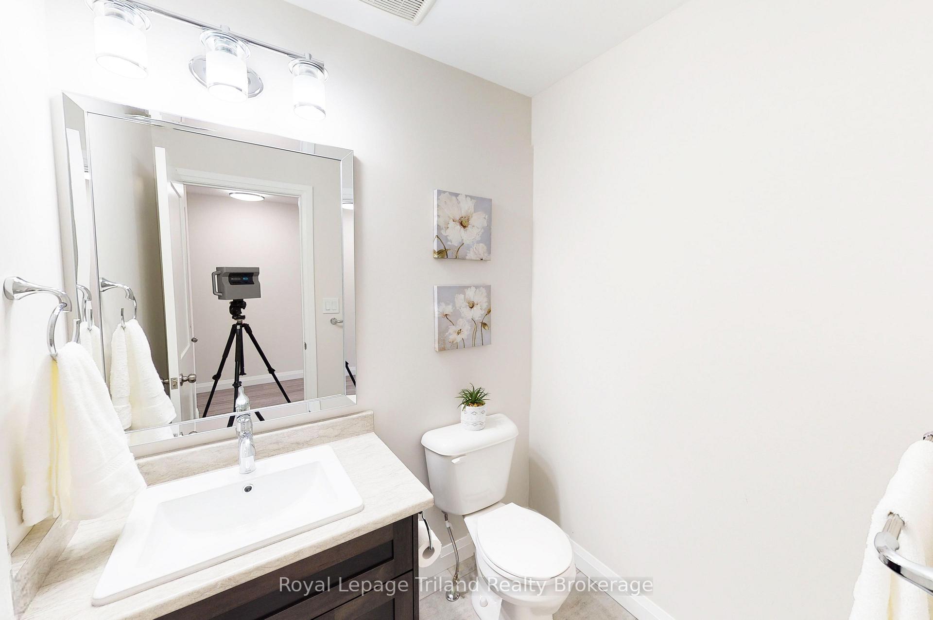 Photo 12 of Unit Unit A, 133 Wimpole Street, West Perth, Mitchell — HOMEH