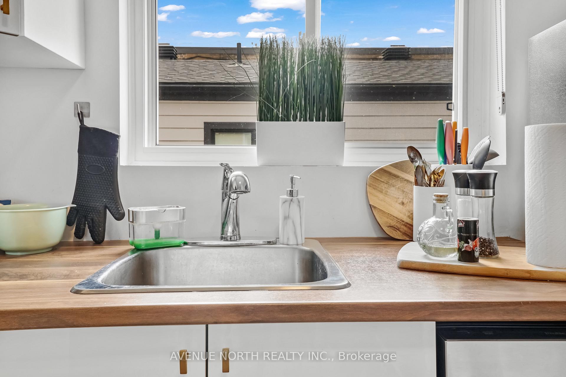 Photo 8 of Unit 4, 184 Murray Street, Ottawa, Lower Town/Byward Market — HOMEH