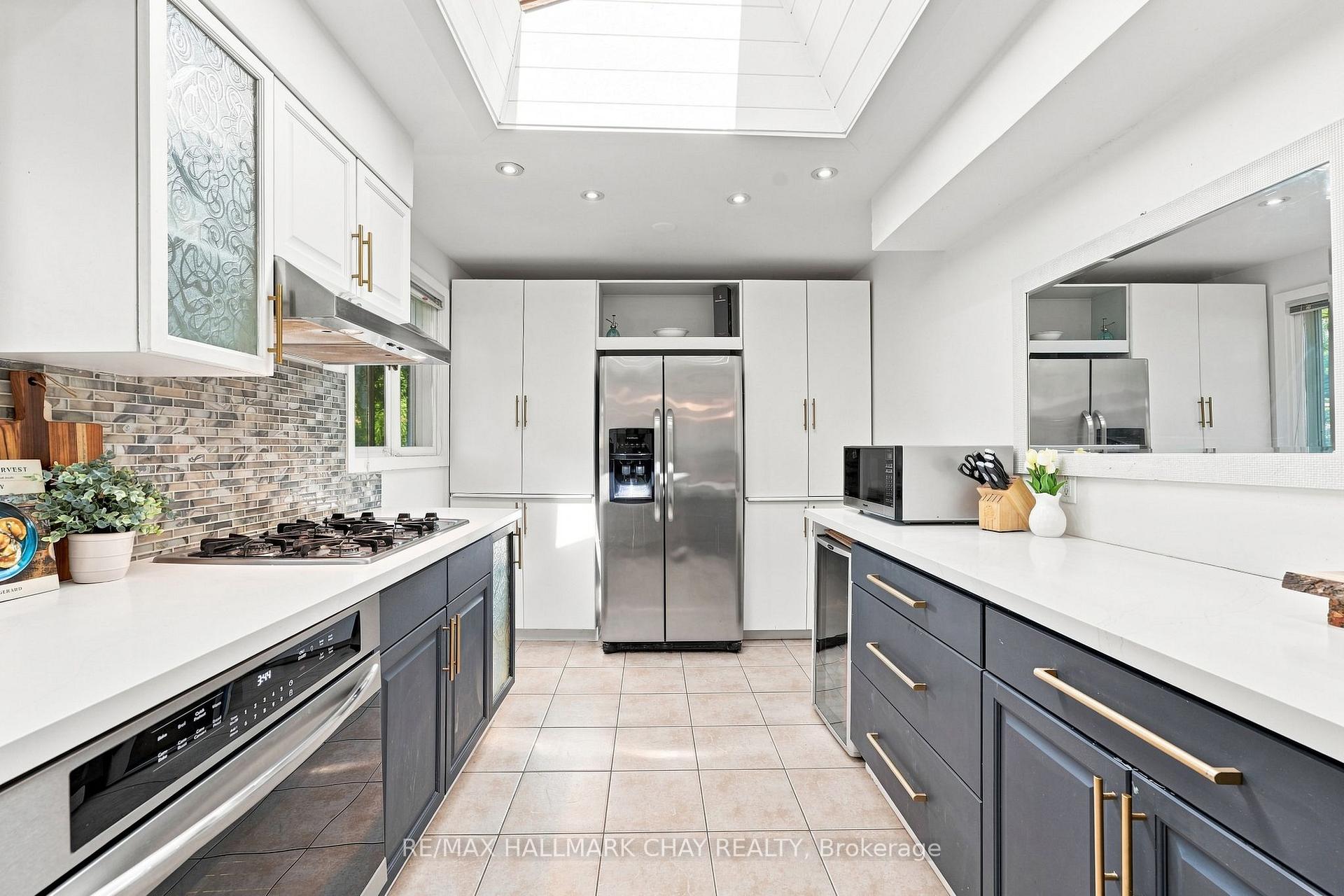 Photo 10 of 30 Harding Avenue, Barrie, Cundles East — HOMEH