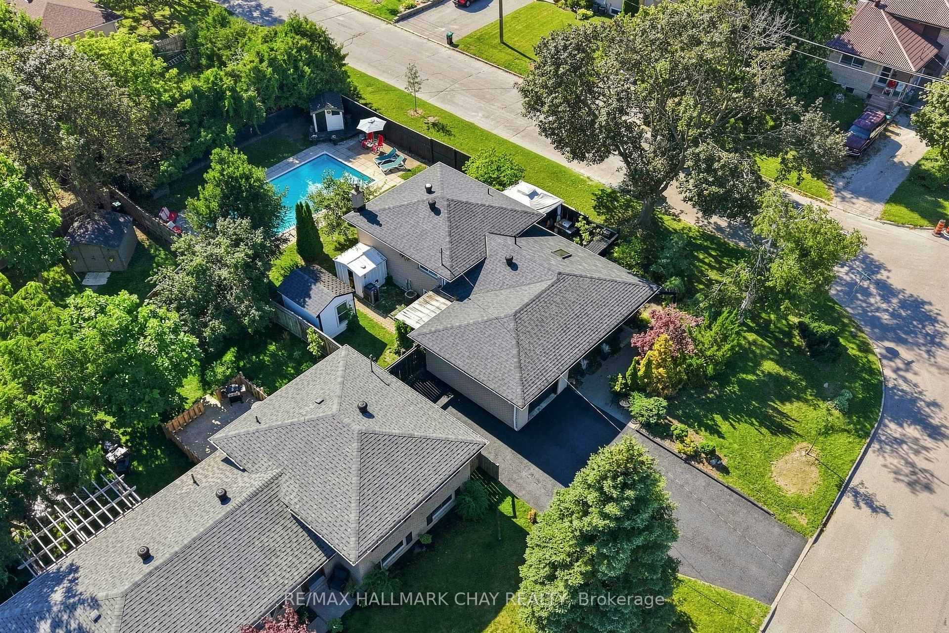 Photo 24 of 30 Harding Avenue, Barrie, Cundles East — HOMEH
