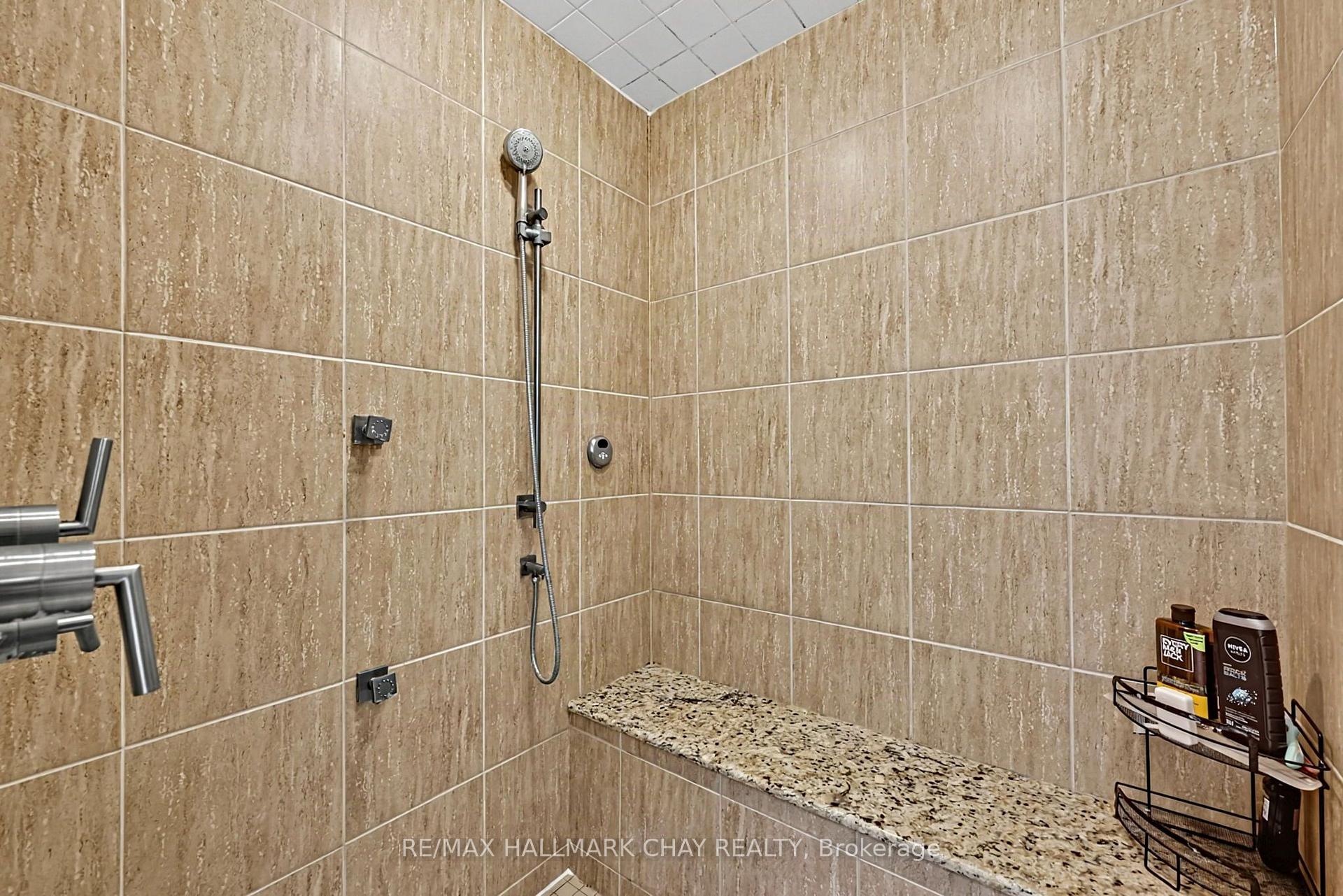 Photo 38 of 76 Shalom Way, Barrie, Painswick South — HOMEH
