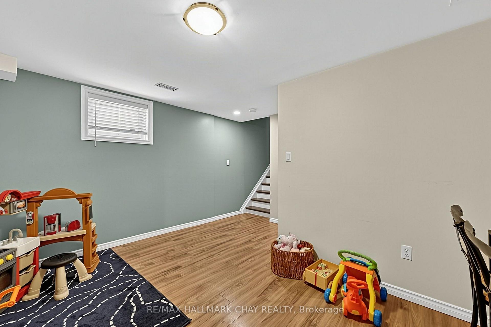 Photo 50 of 76 Shalom Way, Barrie, Painswick South — HOMEH