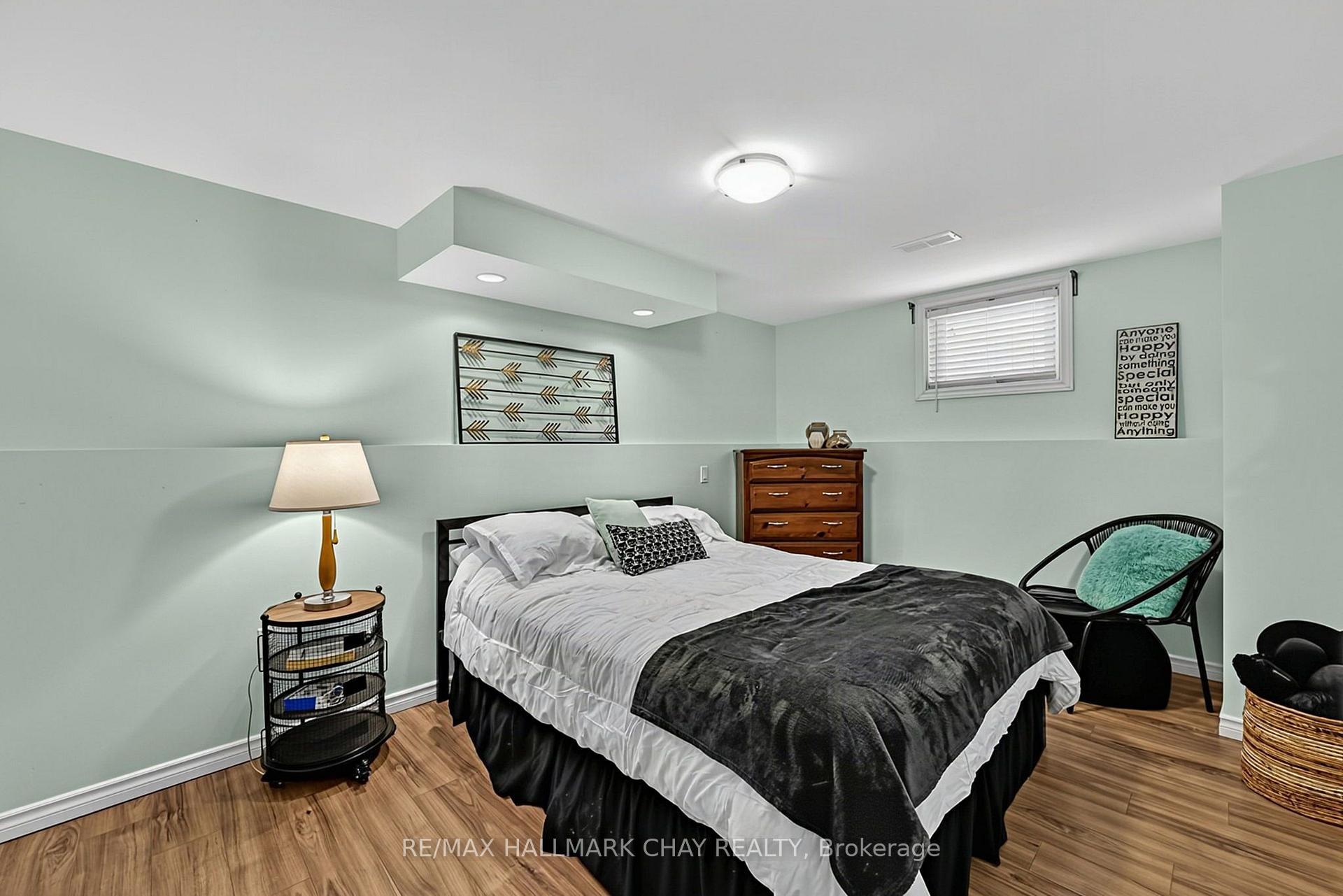 Photo 51 of 76 Shalom Way, Barrie, Painswick South — HOMEH