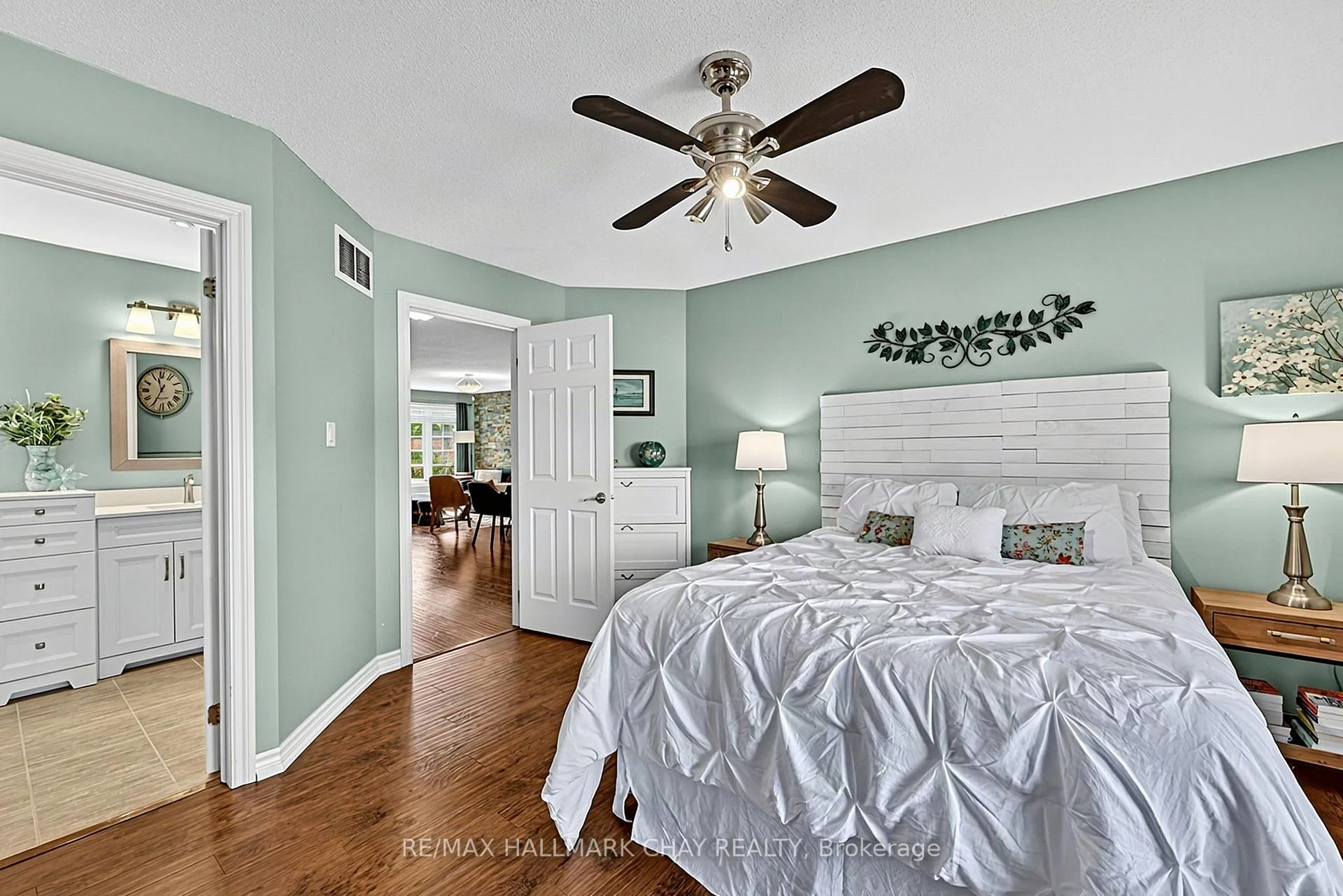 Photo 33 of 76 Shalom Way, Barrie, Painswick South — HOMEH