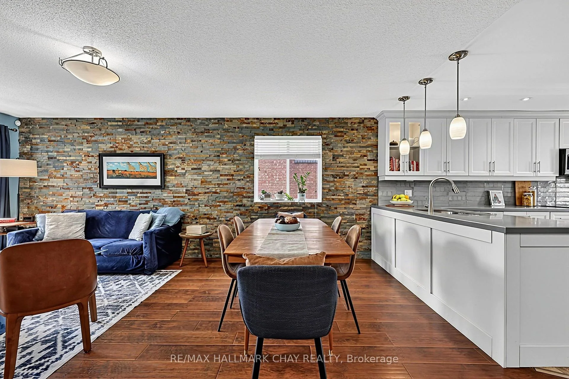 Photo 35 of 76 Shalom Way, Barrie, Painswick South — HOMEH