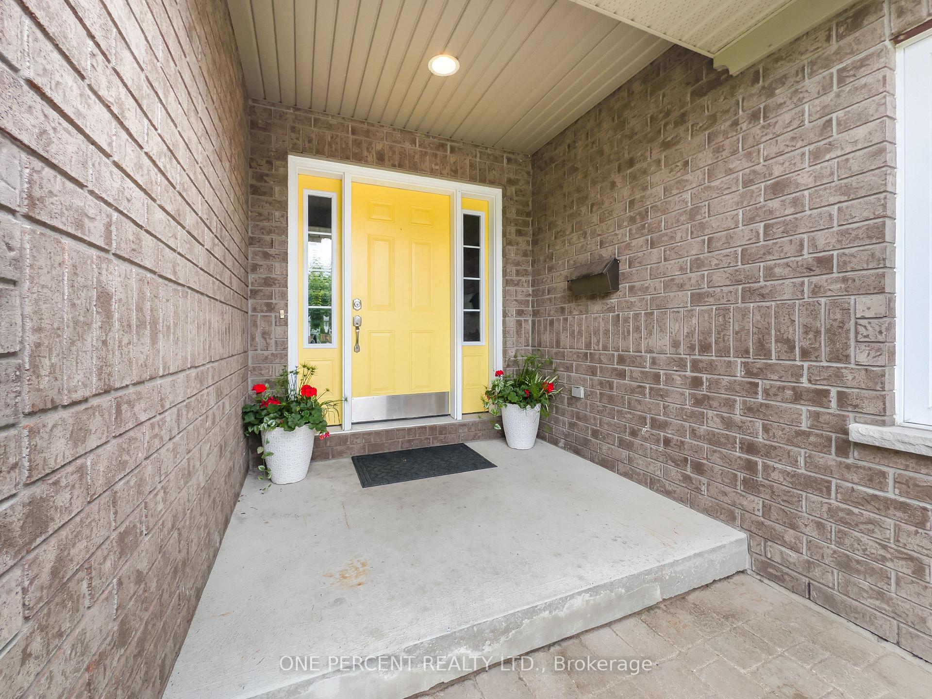 Photo 4 of 4 Jason Crescent, Quinte West, Trenton Ward — HOMEH