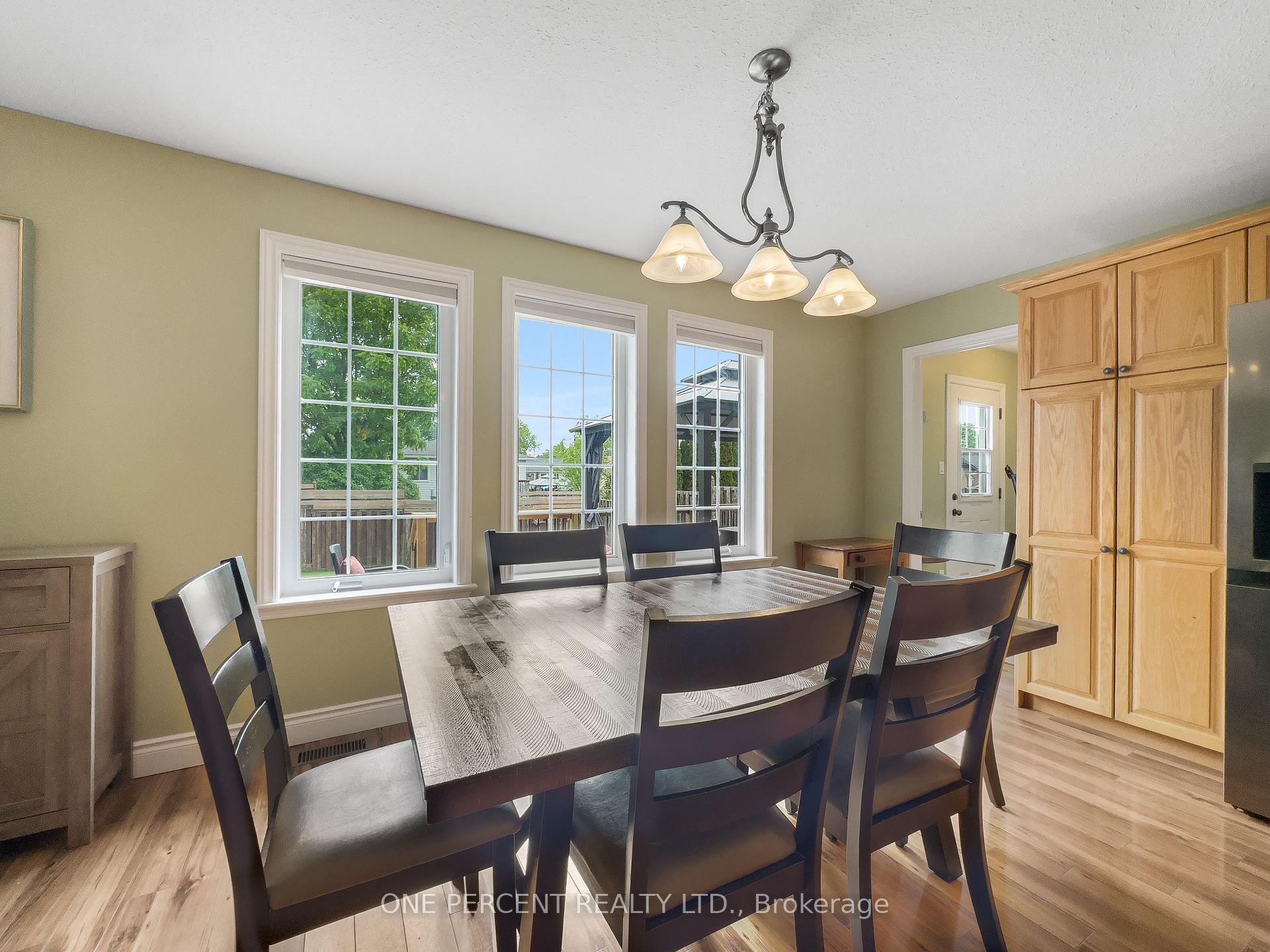 Photo 10 of 4 Jason Crescent, Quinte West, Trenton Ward — HOMEH