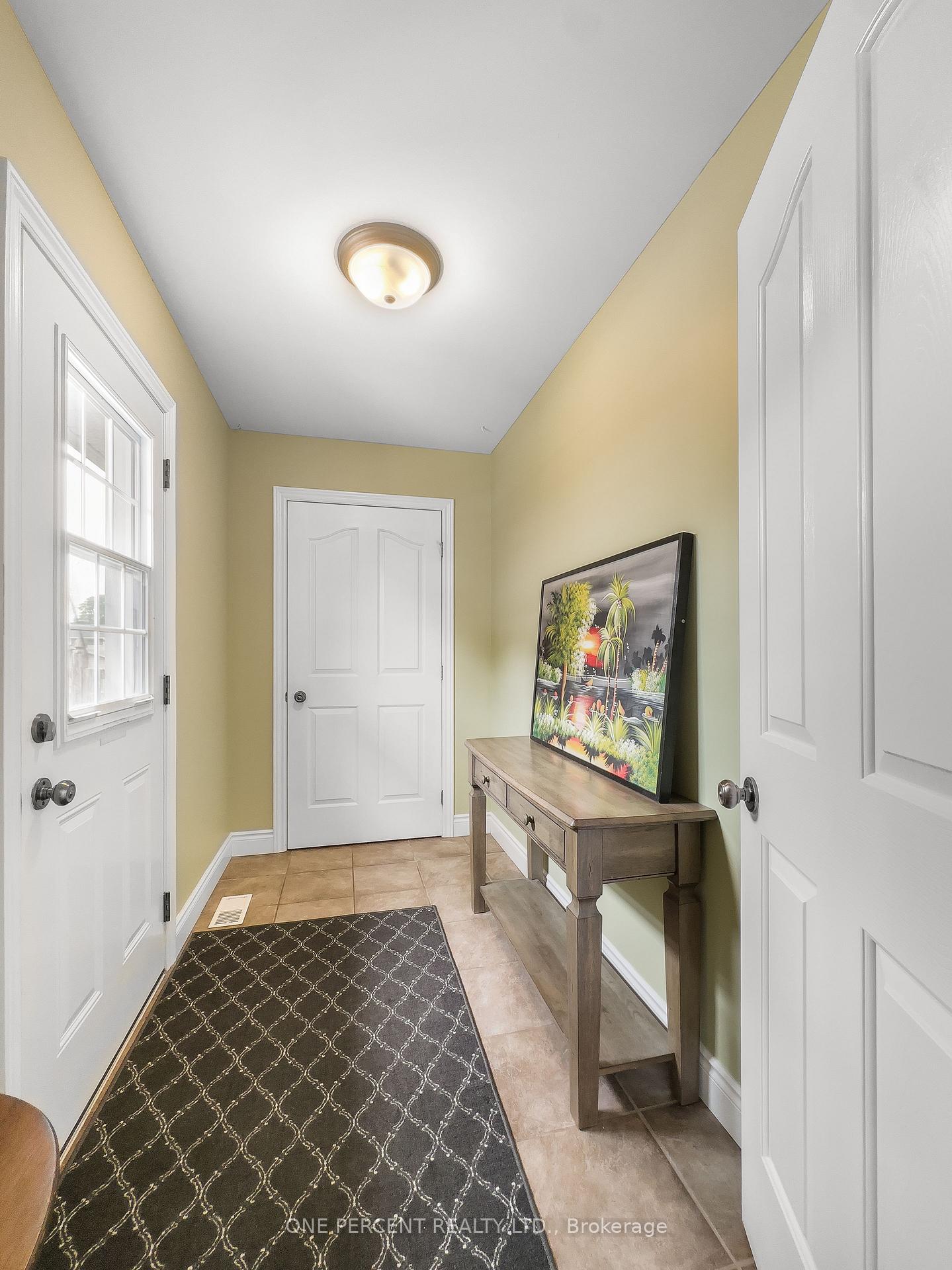 Photo 11 of 4 Jason Crescent, Quinte West, Trenton Ward — HOMEH