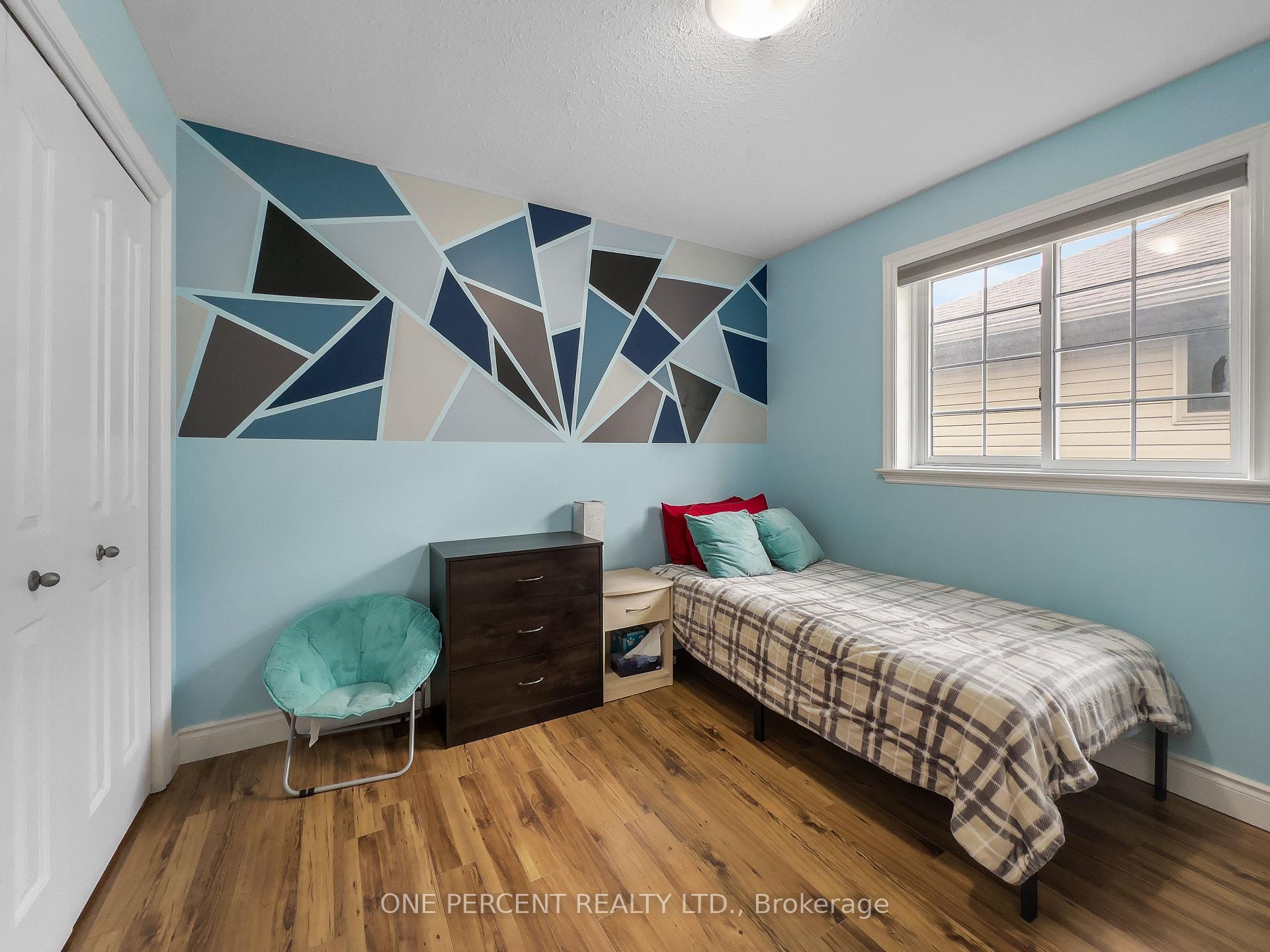Photo 17 of 4 Jason Crescent, Quinte West, Trenton Ward — HOMEH