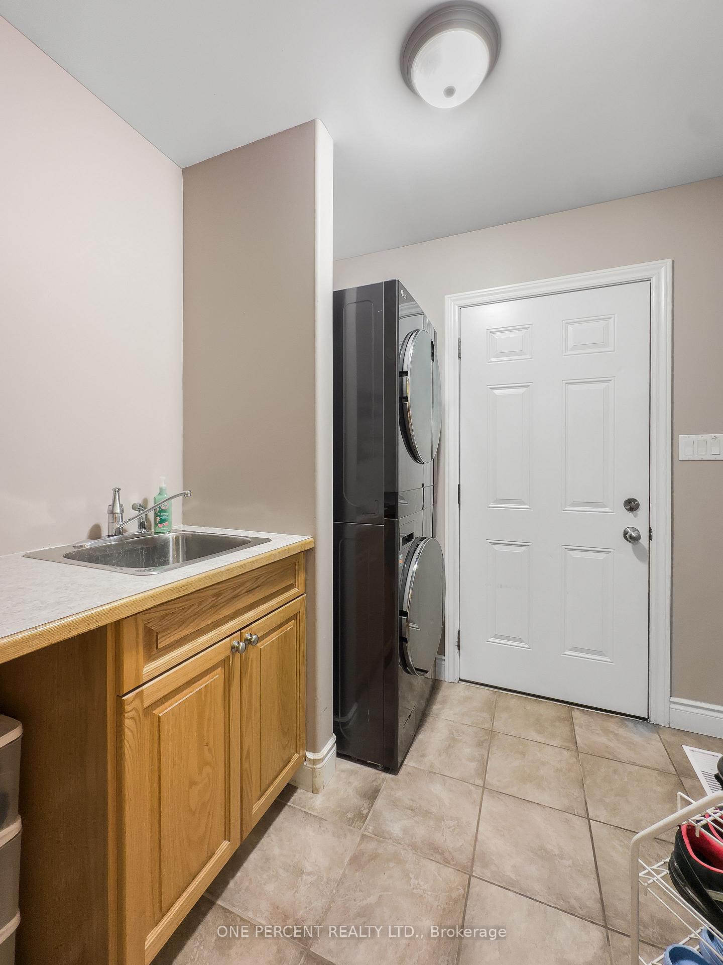 Photo 20 of 4 Jason Crescent, Quinte West, Trenton Ward — HOMEH