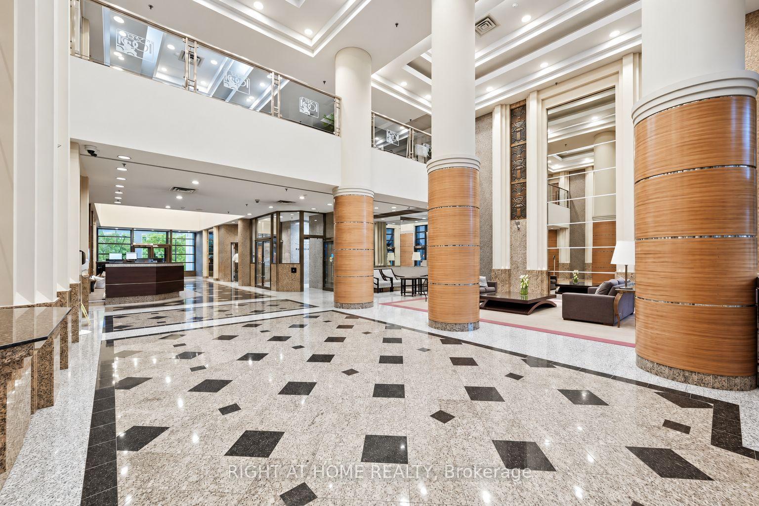 Photo 9 of Unit 402, 1001 Bay Street, Toronto, Bay Street Corridor — HOMEH