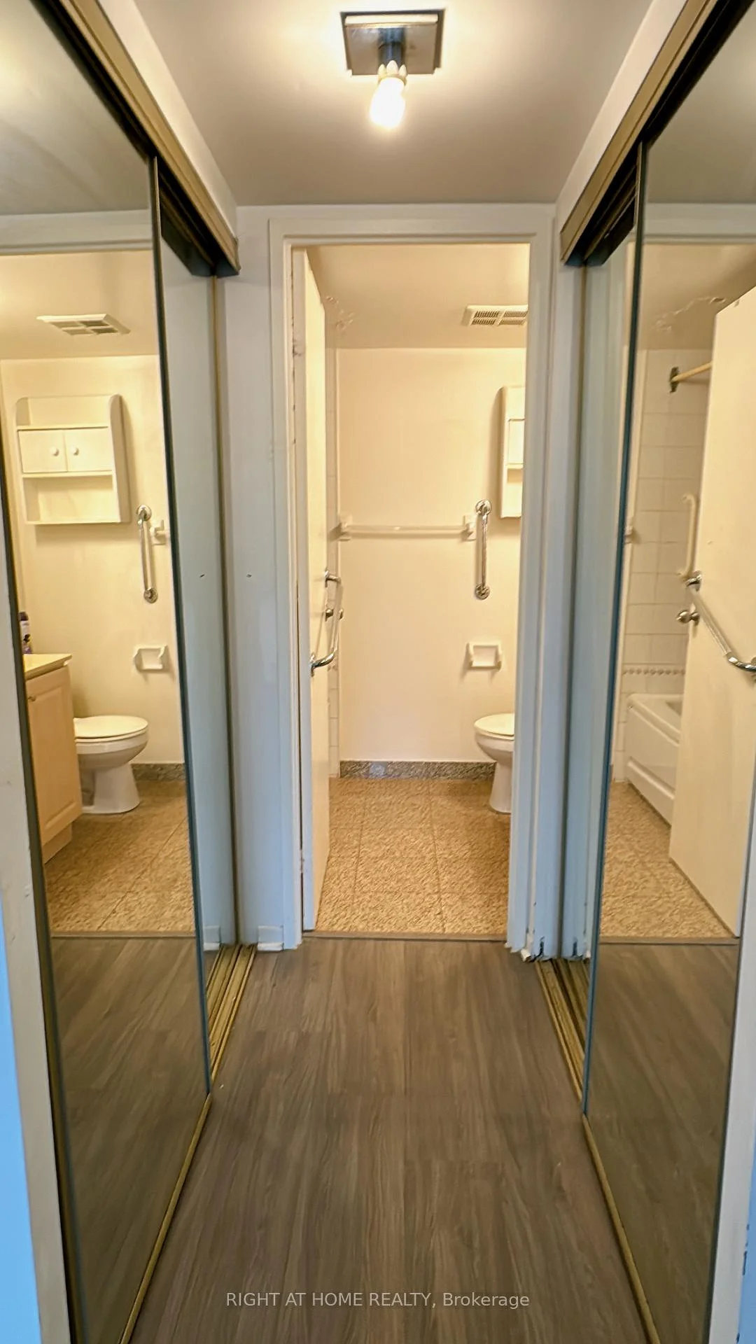 Photo 30 of Unit 402, 1001 Bay Street, Toronto, Bay Street Corridor — HOMEH