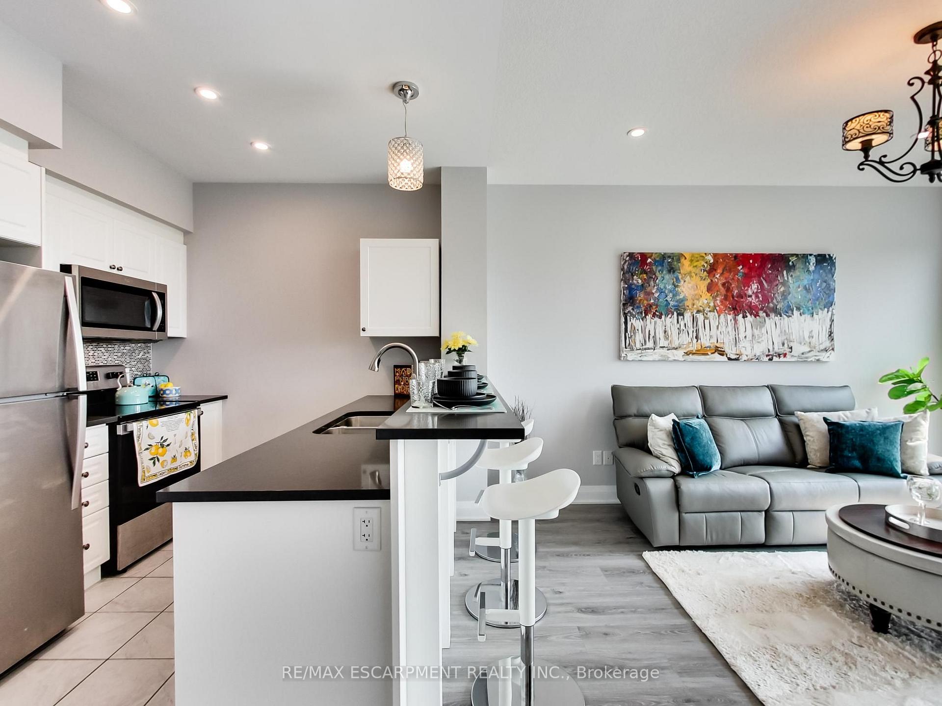 Photo 15 of Unit 318, 16 Concord Place, Grimsby, Grimsby Beach — HOMEH