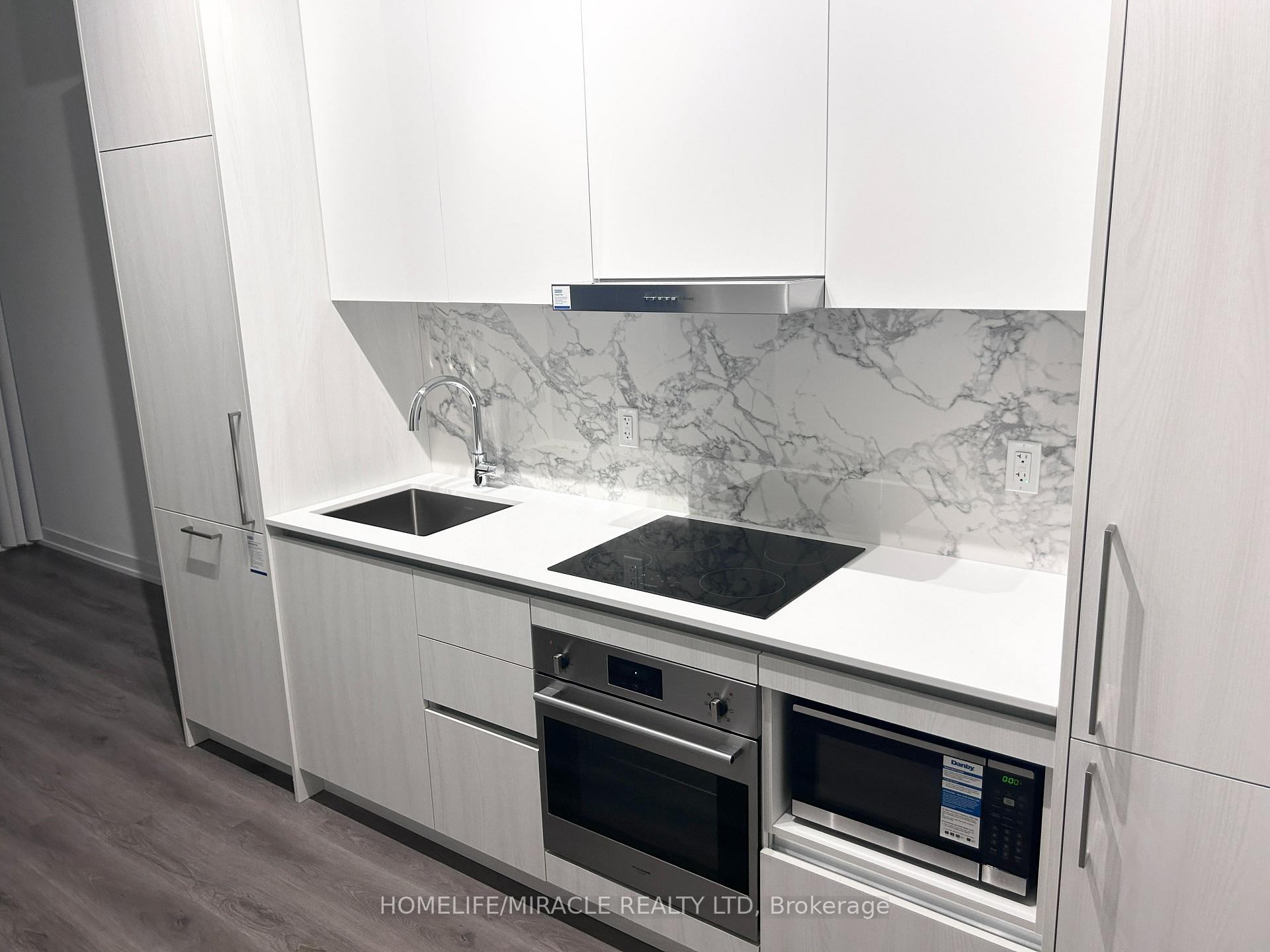 Photo 1 of Unit 3708, 225 Commerce Street, Vaughan, Vaughan Corporate Centre — HOMEH
