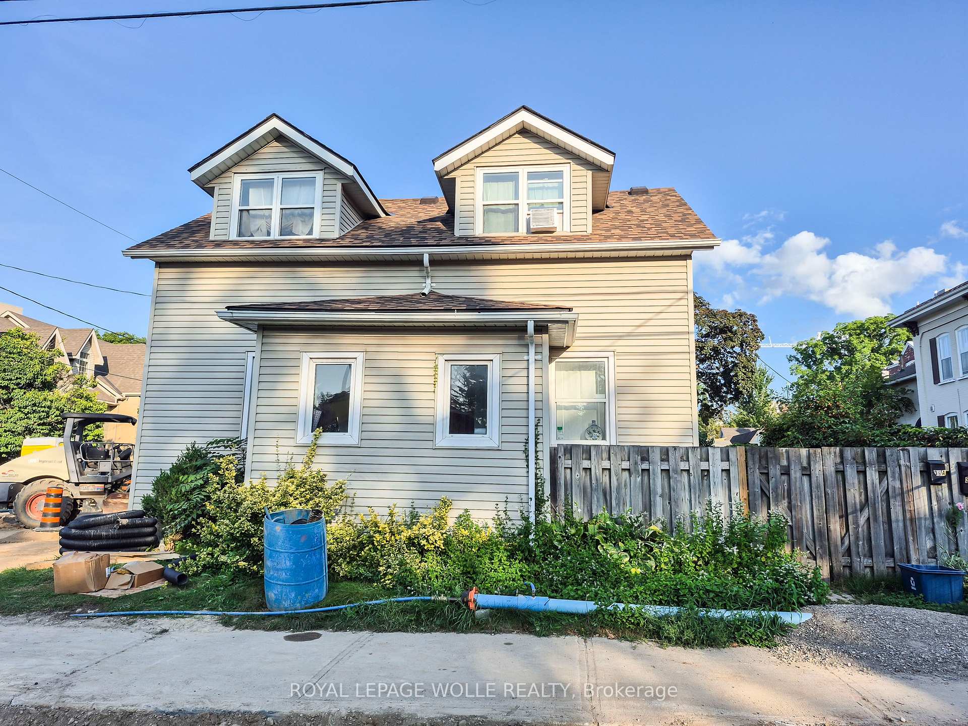 Photo 1 of Unit B, 39 Union Street, Waterloo, Uptown Waterloo/Westmount — HOMEH