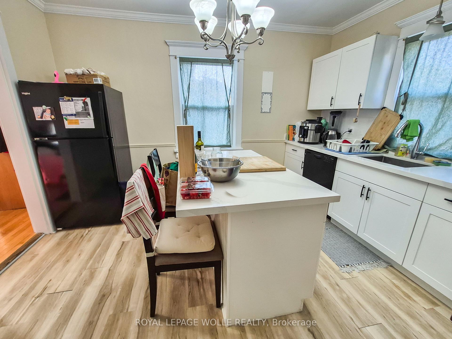 Photo 10 of Unit B, 39 Union Street, Waterloo, Uptown Waterloo/Westmount — HOMEH