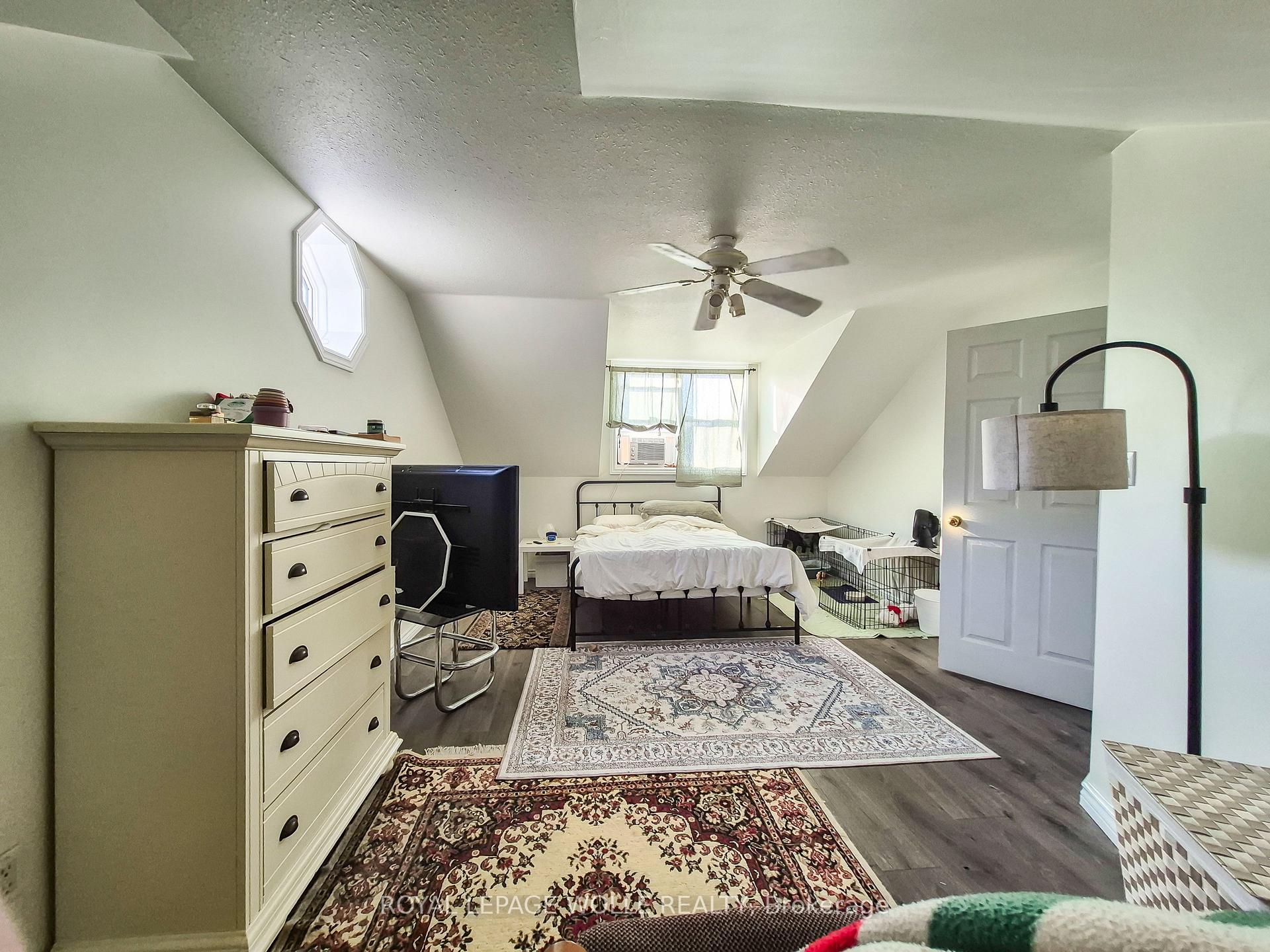 Photo 11 of Unit B, 39 Union Street, Waterloo, Uptown Waterloo/Westmount — HOMEH