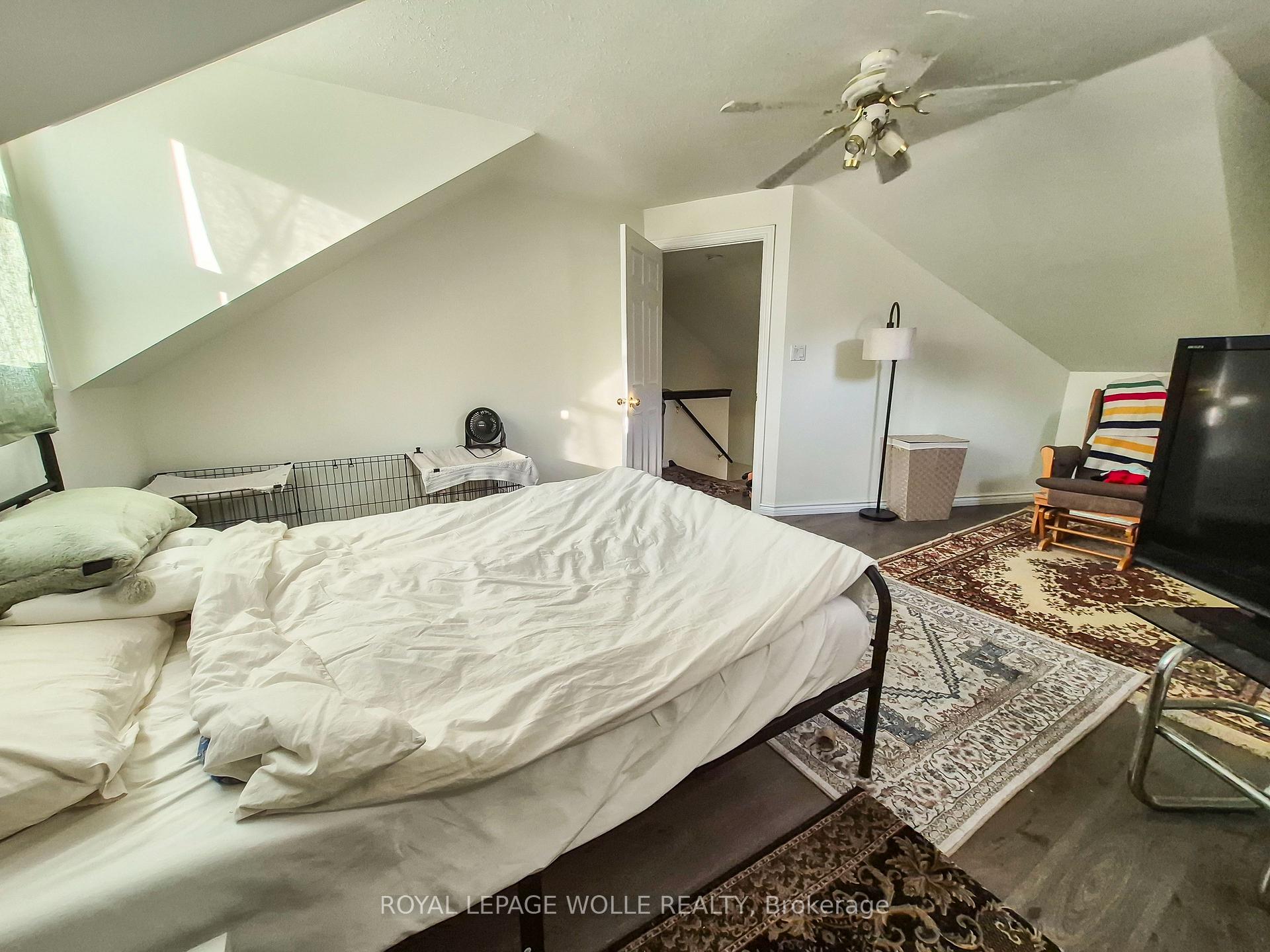 Photo 12 of Unit B, 39 Union Street, Waterloo, Uptown Waterloo/Westmount — HOMEH