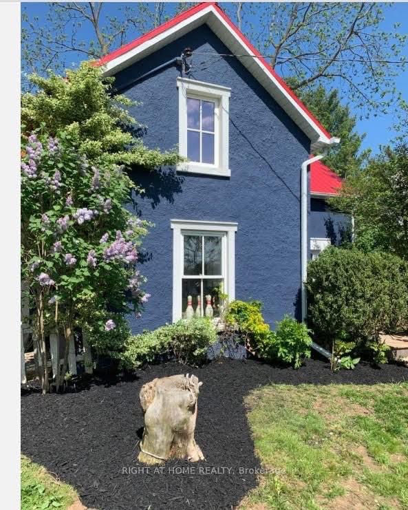 Photo of 393 Canboro Road