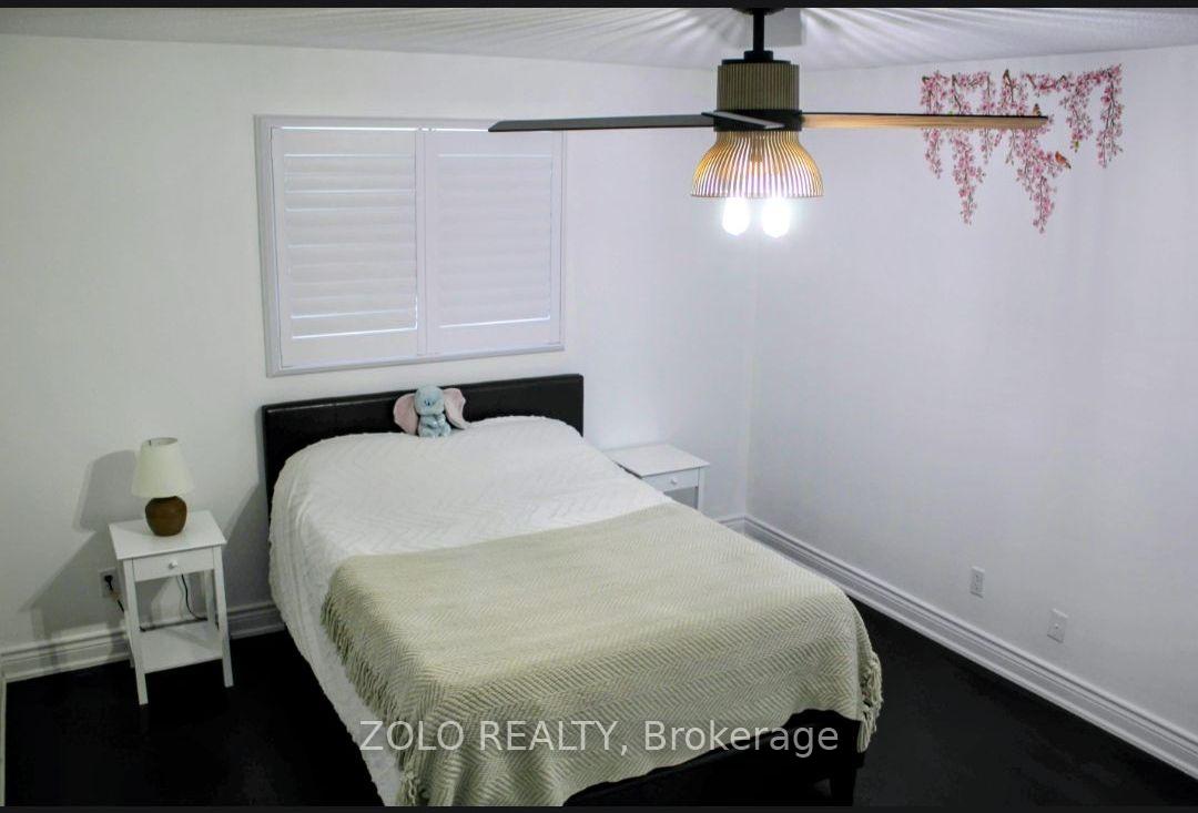 Photo 8 of 16 Bentonwood Crescent, Whitby, Pringle Creek — HOMEH