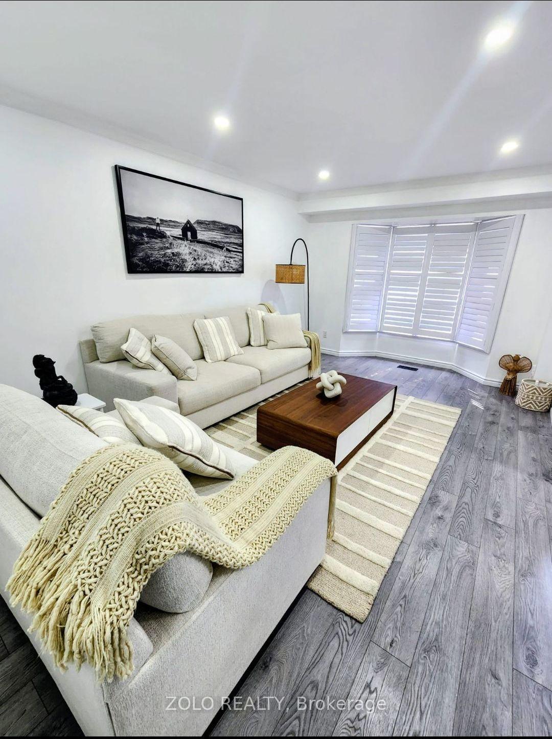 Photo 19 of 16 Bentonwood Crescent, Whitby, Pringle Creek — HOMEH