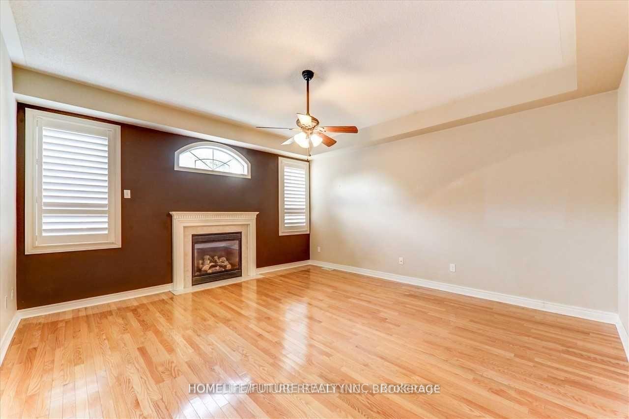 Photo 8 of 20 Kenilworth Crescent, Whitby, Brooklin — HOMEH