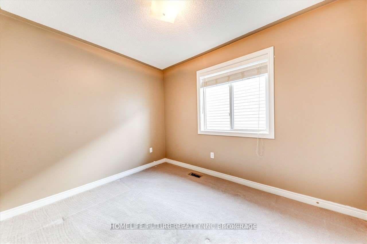 Photo 15 of 20 Kenilworth Crescent, Whitby, Brooklin — HOMEH