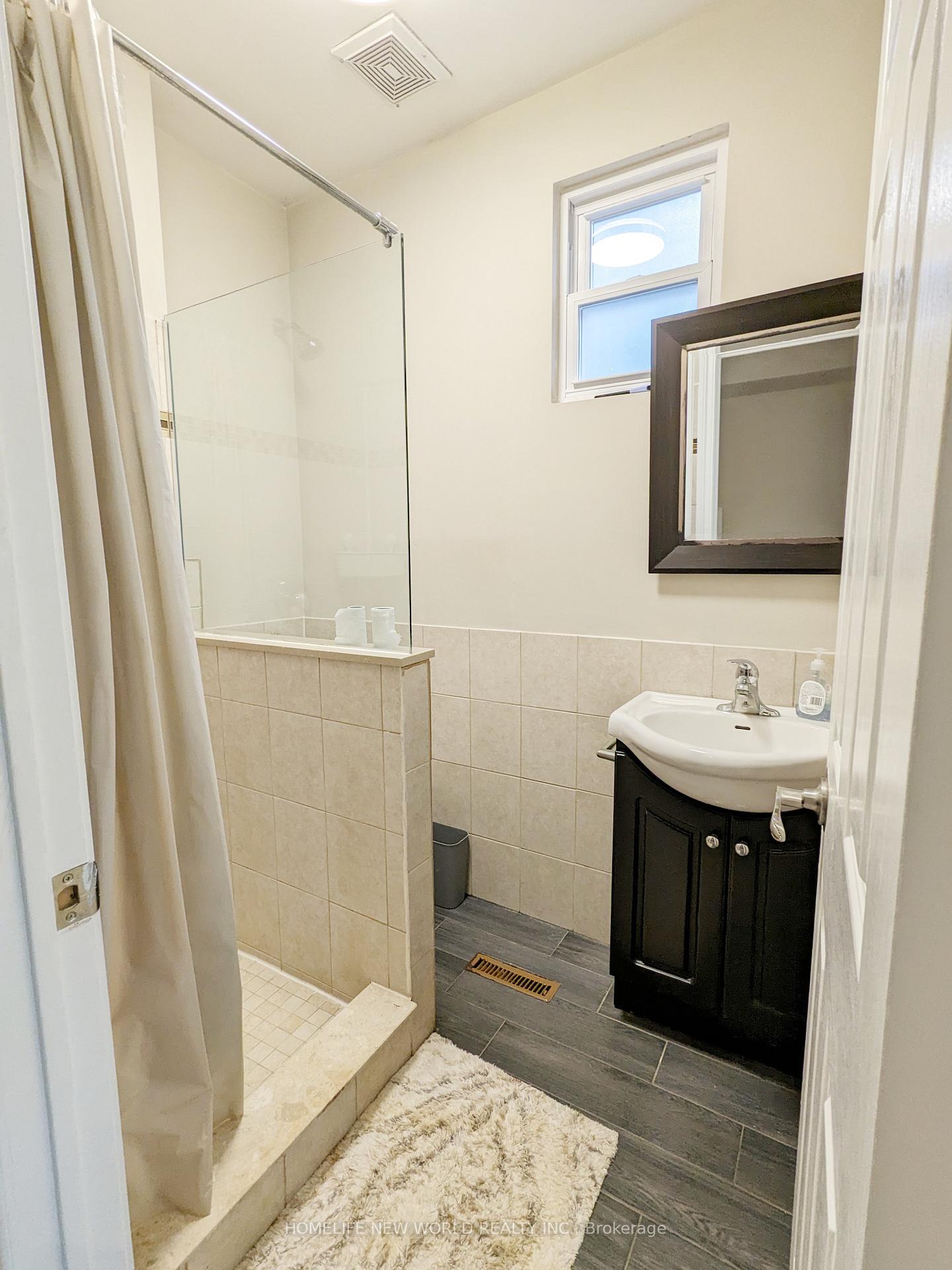 Photo 9 of Unit Ground, 68 Garnet Avenue, Toronto, Dovercourt-Wallace Emerson-Junction — HOMEH